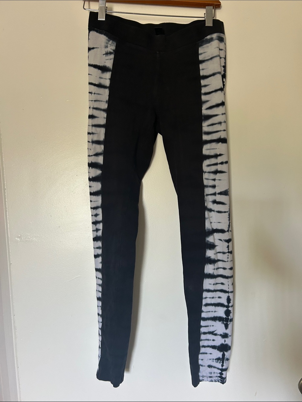 Navy blue and White Tie-Dye Panel Women’s yoga pant